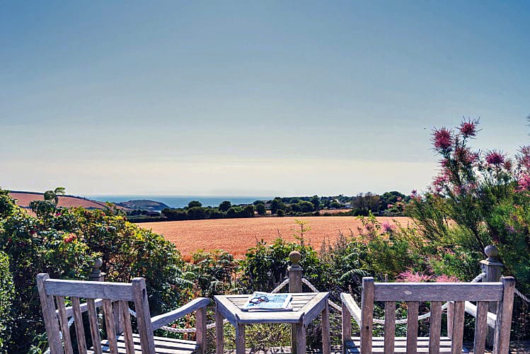 Kimberley Garden Cottage a holiday cottage rental for 4 in Bigbury, 
