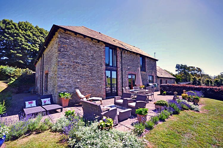 Auton Court a holiday cottage rental for 9 in Kingsbridge, 