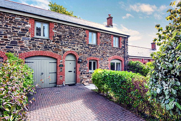 Swallow Cottage a holiday cottage rental for 6 in Thurlestone, 