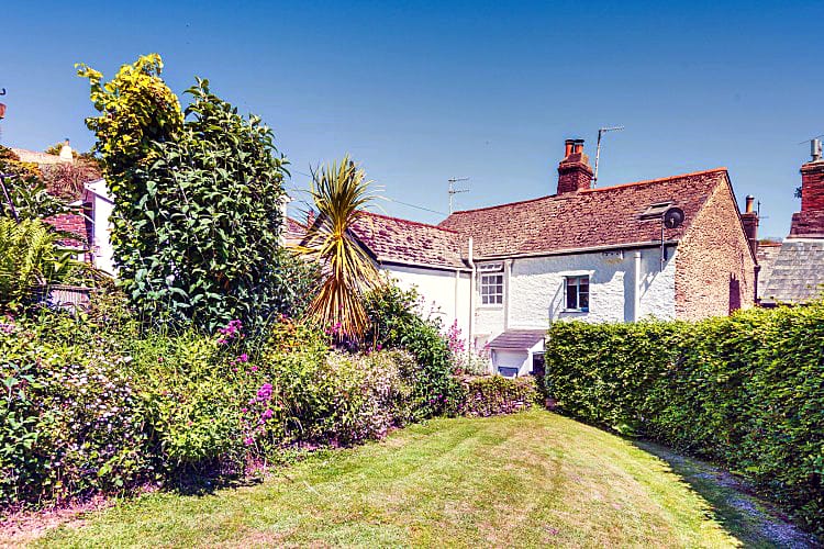 Meadow View a holiday cottage rental for 5 in Slapton, 
