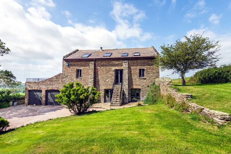 Duncombe Barn a holiday cottage rental for 10 in Sherford, 