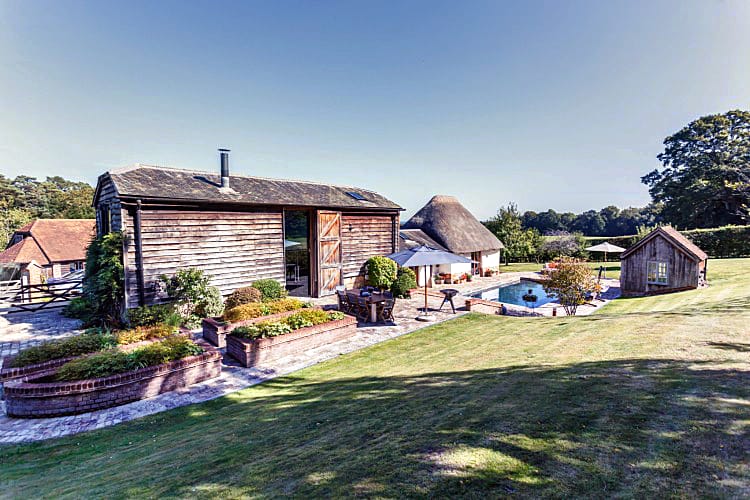 Details about a cottage Holiday at Whiteshoot Farm
