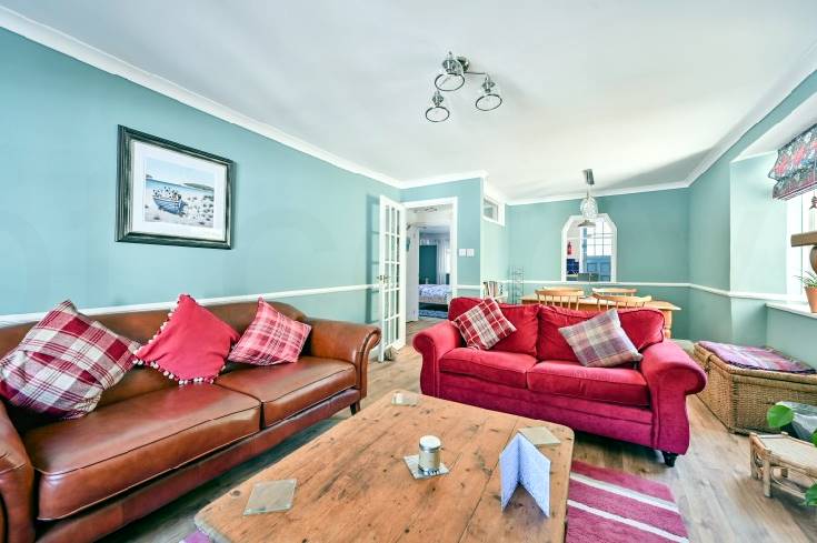 Old Chapel Cottage Apartment a holiday cottage rental for 4 in Looe, 