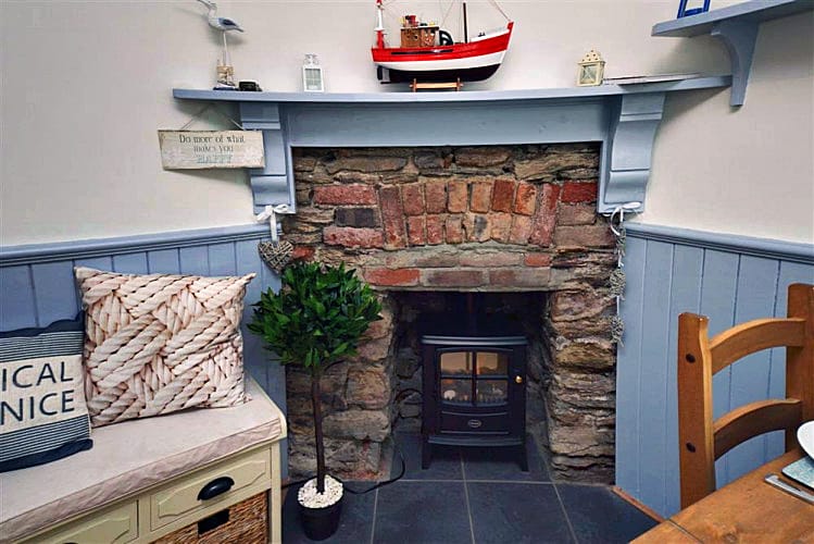 Jemima Cottage a holiday cottage rental for 2 in Looe, 