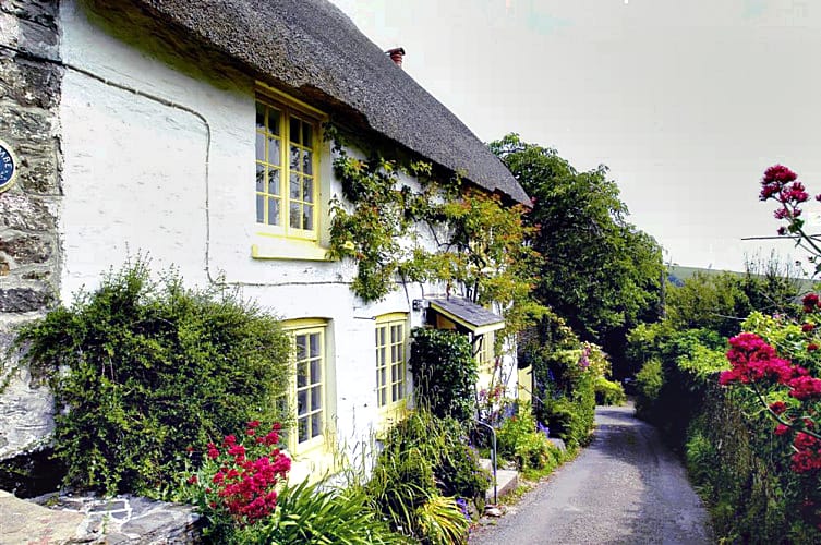 Linhays a holiday cottage rental for 6 in Bickerton, 