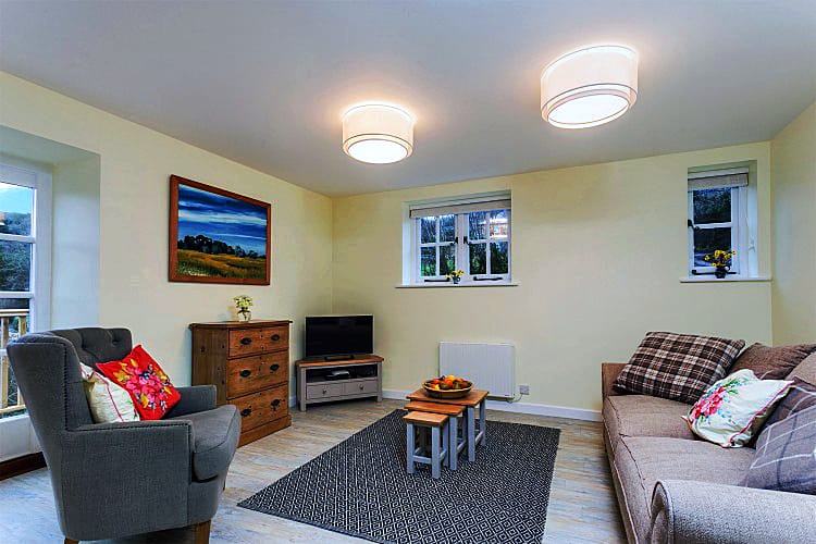 Betsy&#039s Byre a holiday cottage rental for 2 in Bridport, 