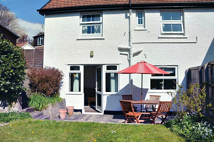 Fuschia Cottage a holiday cottage rental for 4 in Lyme Regis, 
