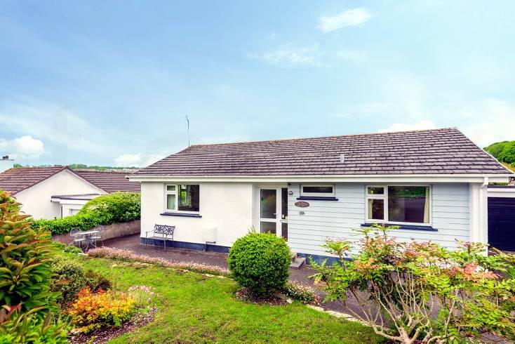 Fairwinds a holiday cottage rental for 6 in Wadebridge, 