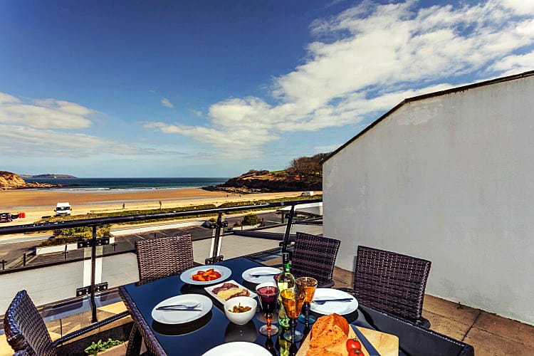 Cove 2 a holiday cottage rental for 5 in Maenporth, 