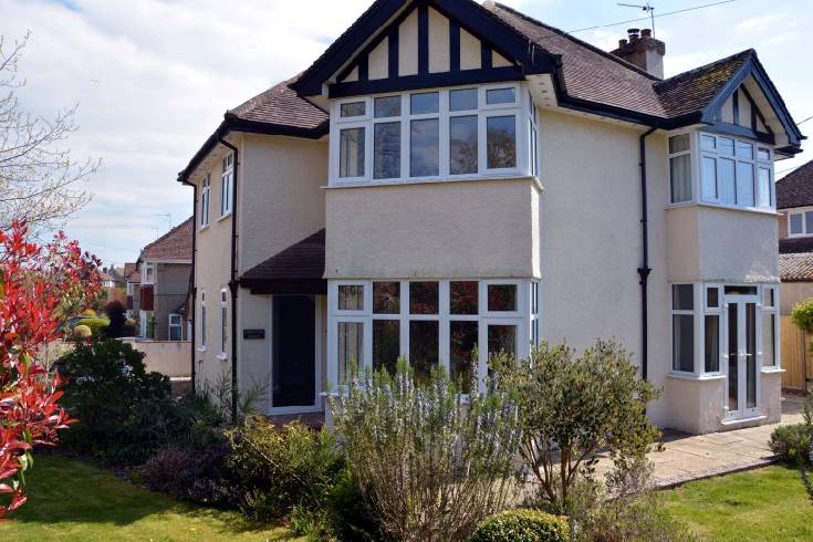 Greenway Lodge a holiday cottage rental for 6 in Seaton, 