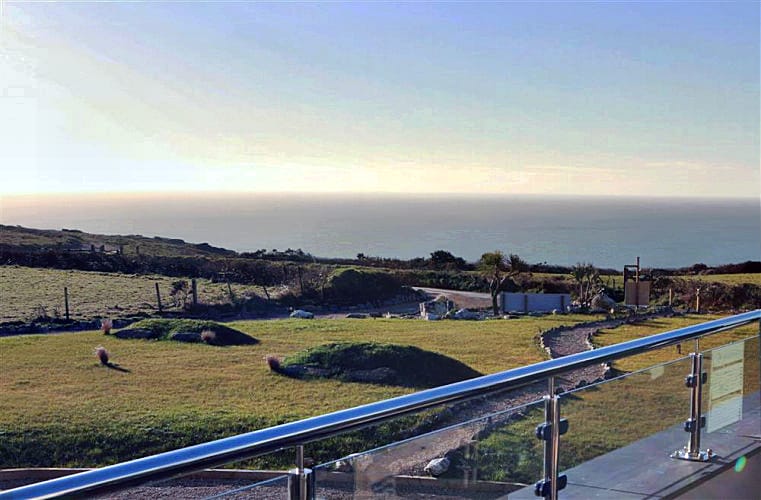 Two Ocean Reach a holiday cottage rental for 6 in Hope Cove, 