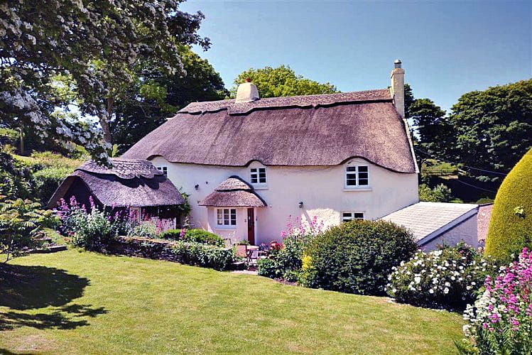 Old Thatch a holiday cottage rental for 8 in Torcross, 