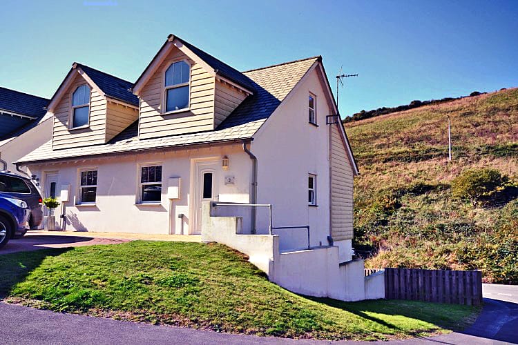Kittiwake a holiday cottage rental for 6 in Downderry, 