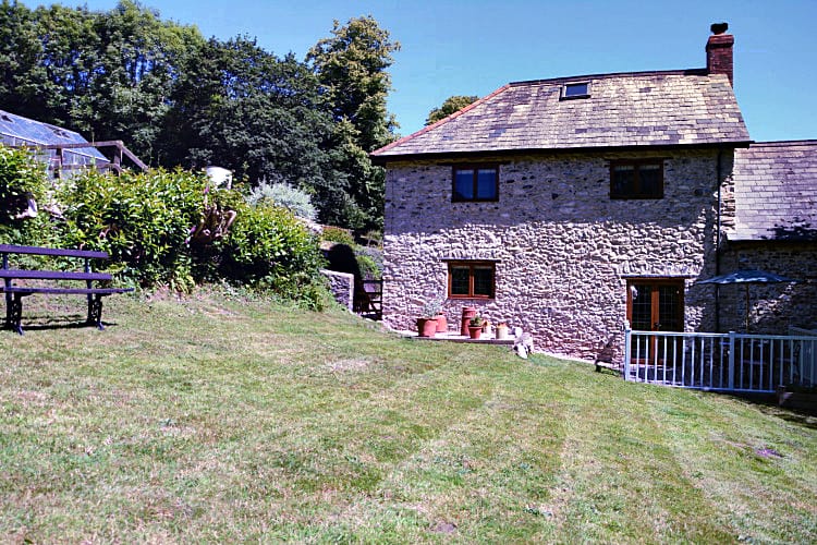 Burrow Hill Cottage a holiday cottage rental for 4 in Honiton, 