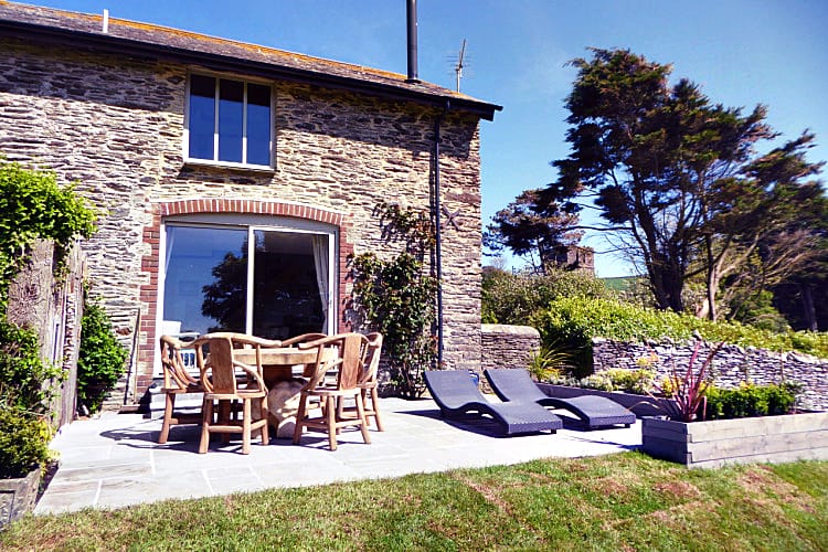 Court Barton Cottage No 2 a holiday cottage rental for 6 in South Huish, 