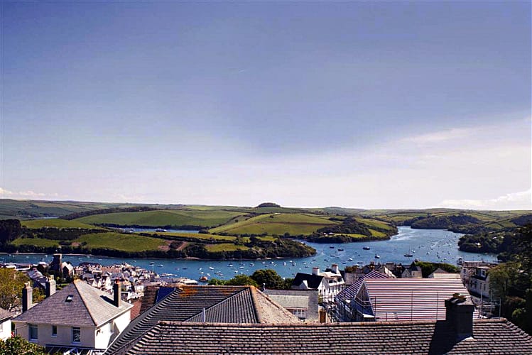 Fastnet a holiday cottage rental for 8 in Salcombe, 