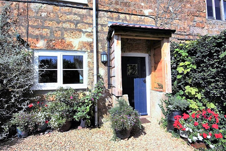 Little Perhay a holiday cottage rental for 4 in Bridport, 