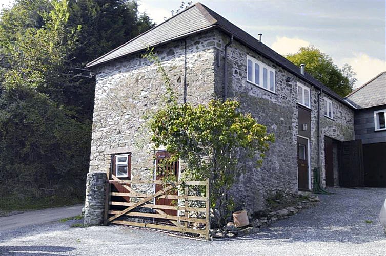 Windfalls And The Love Shack a holiday cottage rental for 7 in East Portlemouth, 
