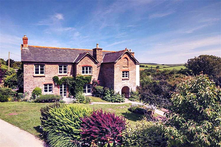 Higher Sutton a holiday cottage rental for 10 in Thurlestone, 