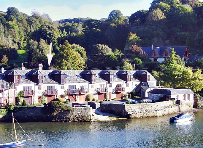 Creek View a holiday cottage rental for 6 in Noss Mayo, 