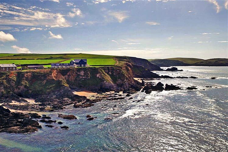 Sea Lavender a holiday cottage rental for 4 in Thurlestone, 