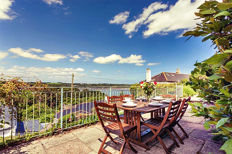 Dower House a holiday cottage rental for 10 in Dittisham, 
