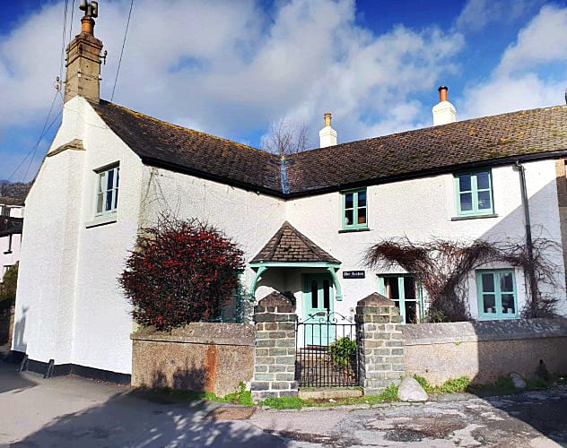 The Arches Whole House a holiday cottage rental for 8 in Slapton, 