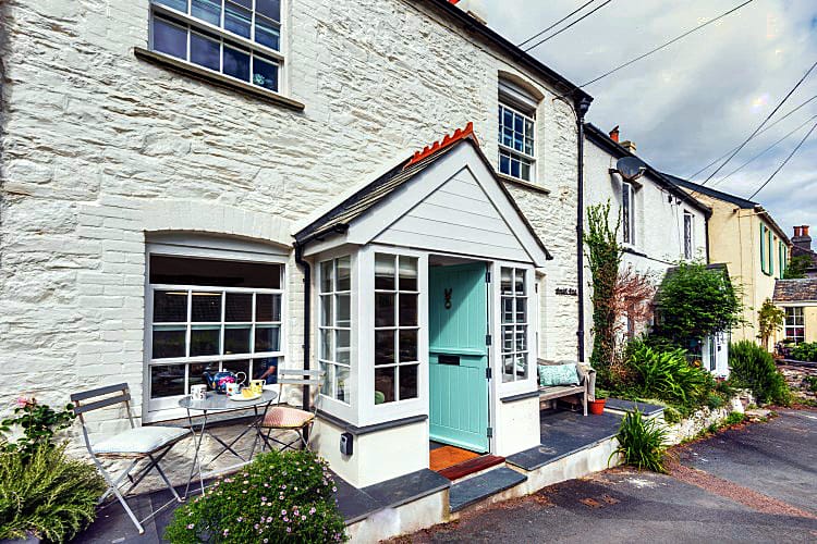 Creek End a holiday cottage rental for 5 in Noss Mayo, 