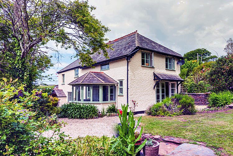 Bramley Cottage a holiday cottage rental for 8 in Sherford, 