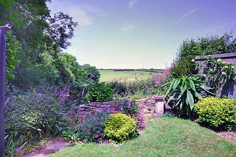 7 Primrose a holiday cottage rental for 6 in Chillington, 