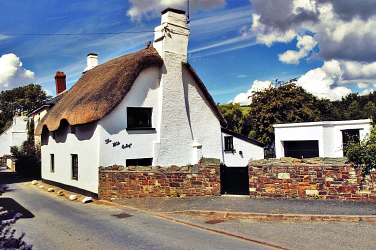The White Cottage a holiday cottage rental for 6 in South Milton, 