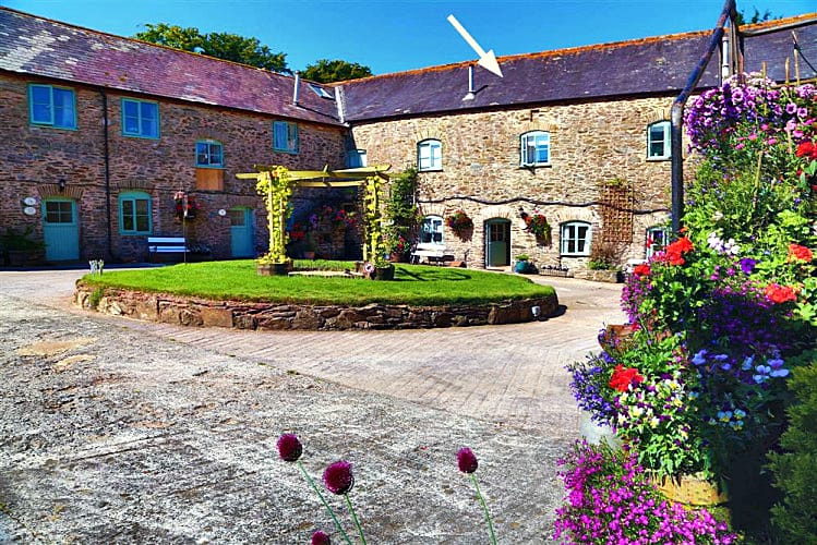 Beeches a holiday cottage rental for 6 in Slapton, 