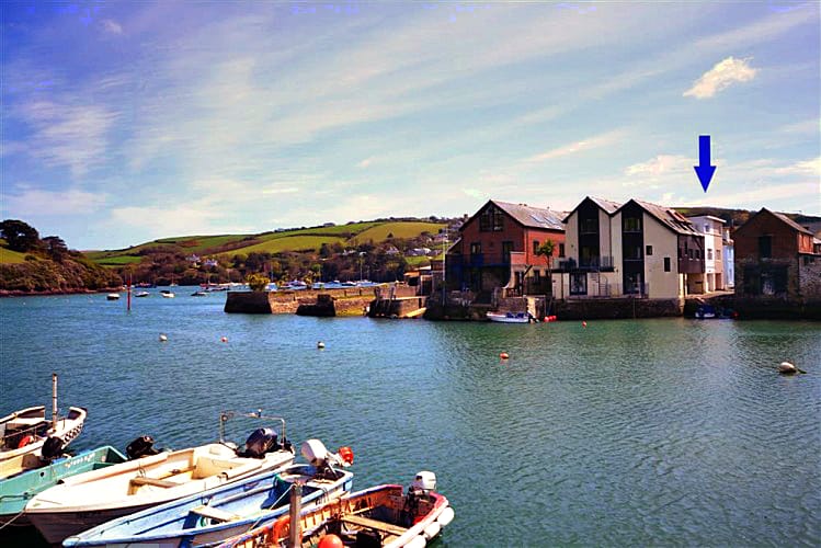 3 Waters Edge a holiday cottage rental for 4 in Salcombe, 